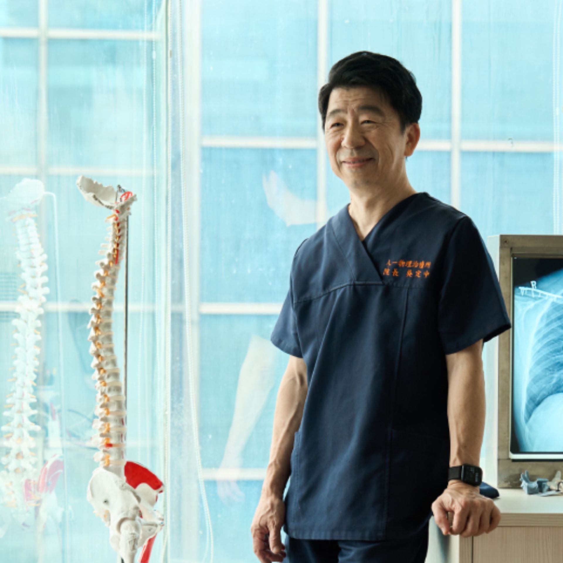 ALL_fingersurgery_25I11_6wpAfGZhzW