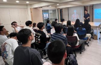 引領物治新秀接軌臨床！中國醫大物治系參訪 吳院長傾囊相授創業心法與一指刀技術